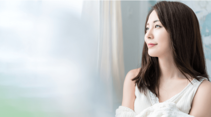 ナチュラルメイクな女性